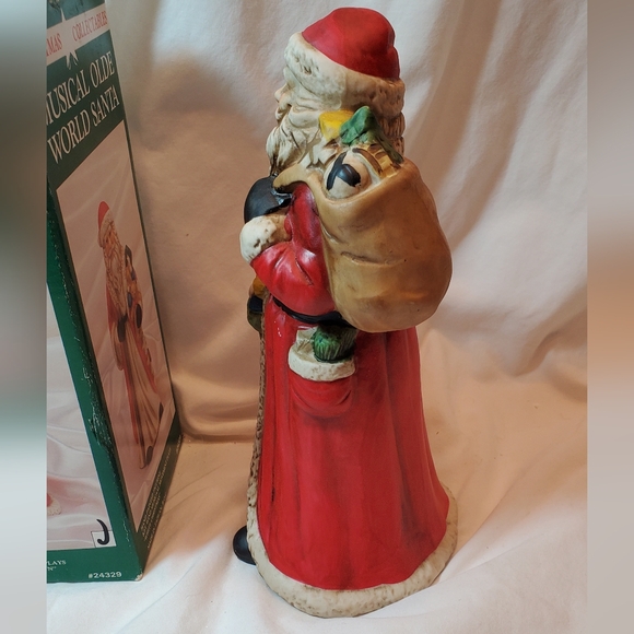 Musical Olde World Santa Claus Vtg 1991 Porcelain Figurine Stocking - Picture 3 of 13